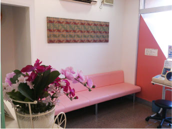 菱田歯科医院：待合室